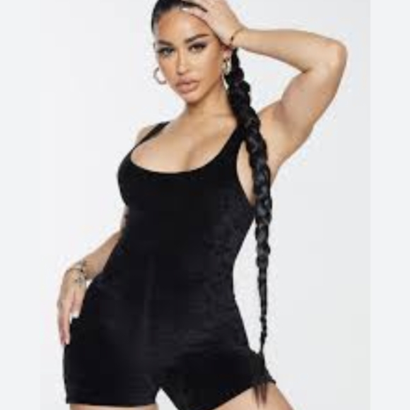 PRETTYLITTLETHING Shape Black Velour Diamante Unitard New with Tags Size 14 - Picture 3 of 7